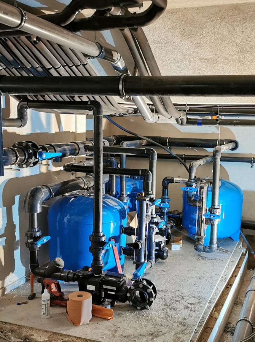 Rénovation local technique piscine avant après